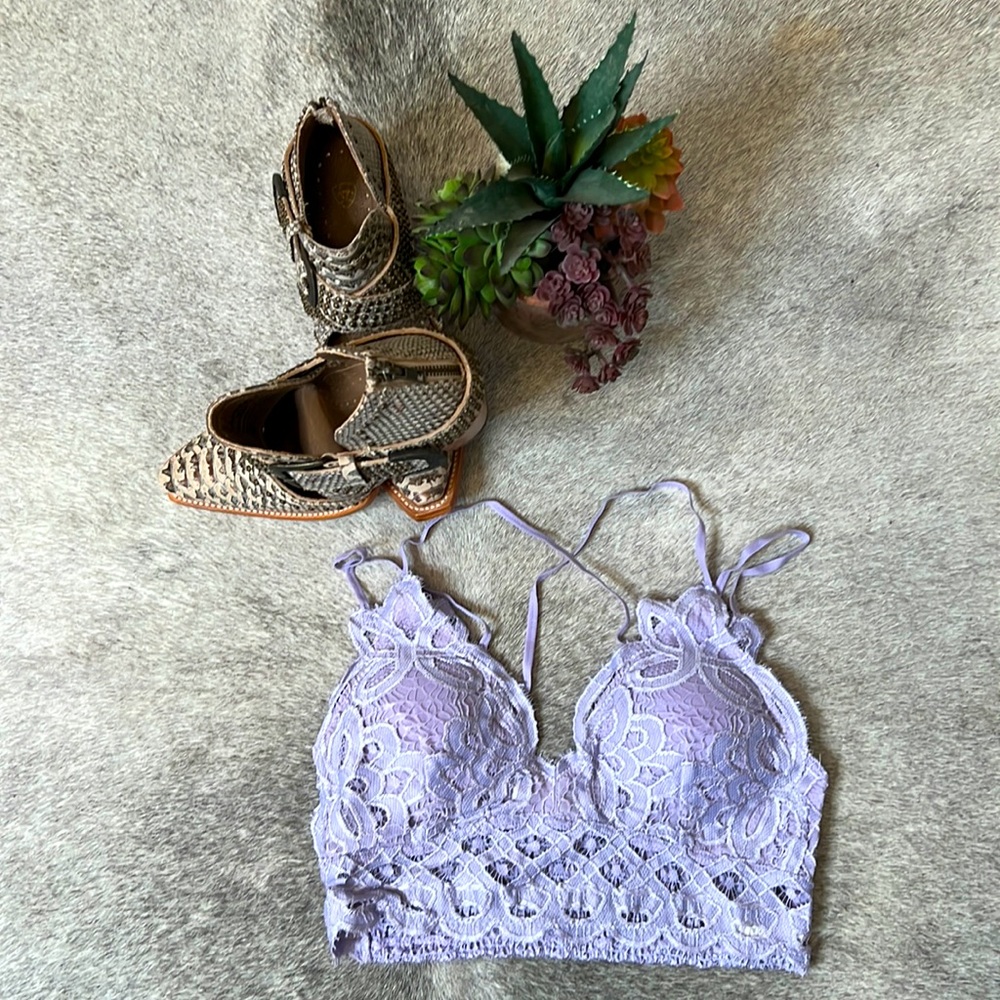 Yahada- Lavender Bralette